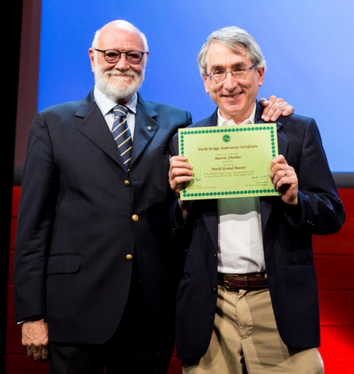 Martin Fleisher ’80 receiving his certificate for winning the world bridge championships